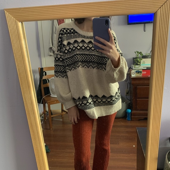 Oversized Crewneck - Picture 2 of 2